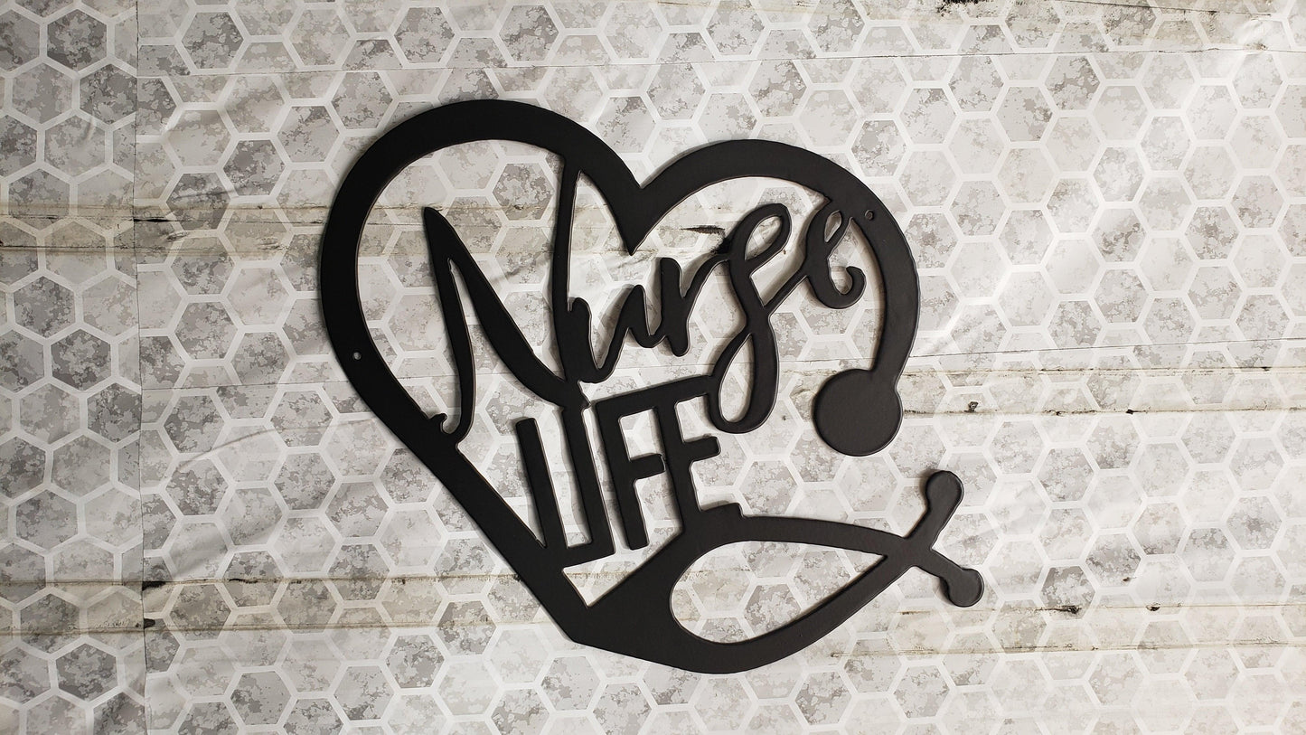 Nurse Life Heart Love Sign – Metal Wall Art for Nurses, Medical Decor, Unique Gift for Healthcare Workers
